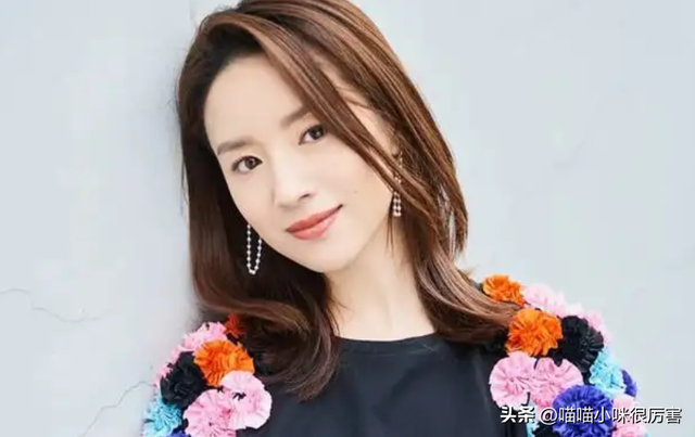 8位好看的“中国式”天然美女，没整容没微调，比网红脸耐看太多