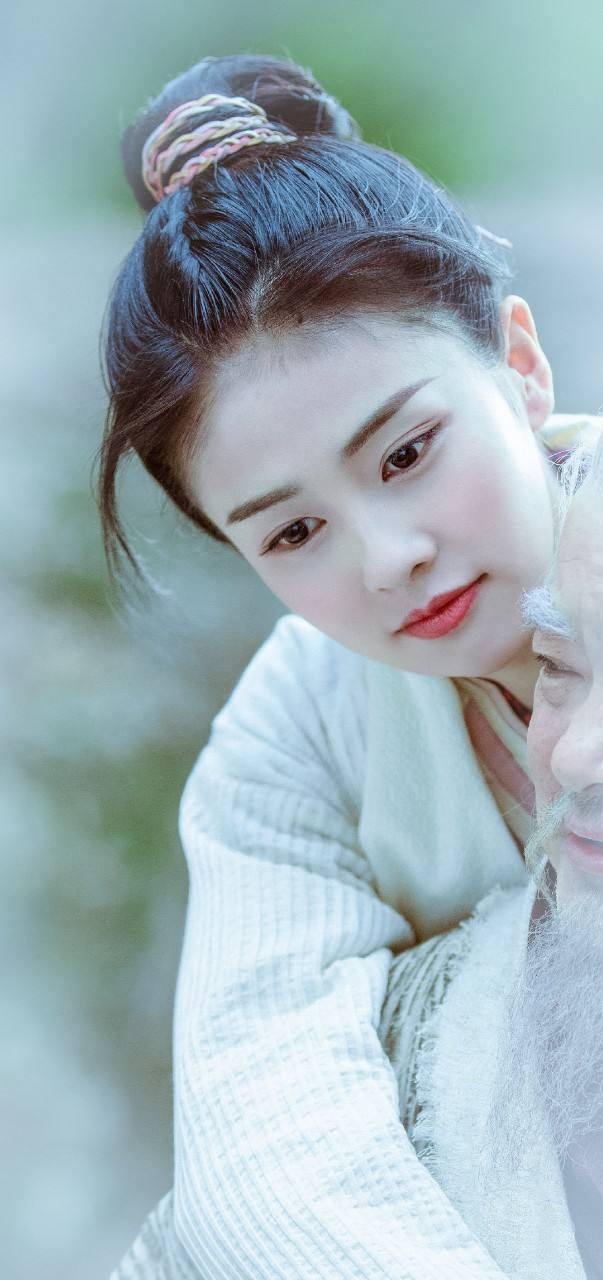 盘点进入娱乐圈的10位女网红：白鹿踏实认真，赵露思俏皮搞笑