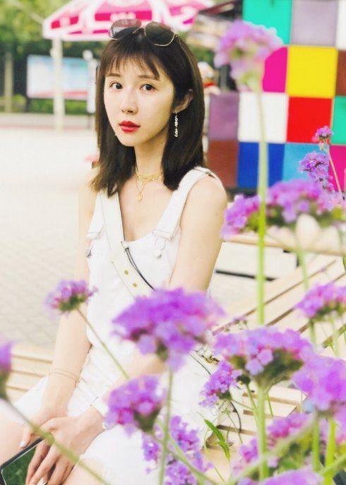 扒扒《延禧攻略》六大妃嫔的贴身侍女，她曾扬言要超过巩俐章子怡