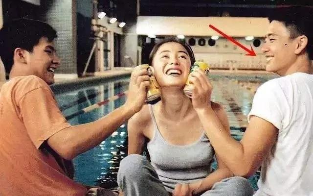 他是真“海王”，花心不断，现在依然流连花丛上不了岸