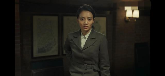 无间:火鹤假叛实忠,花向雨不是青衣,真正的青衣已经浮出水面