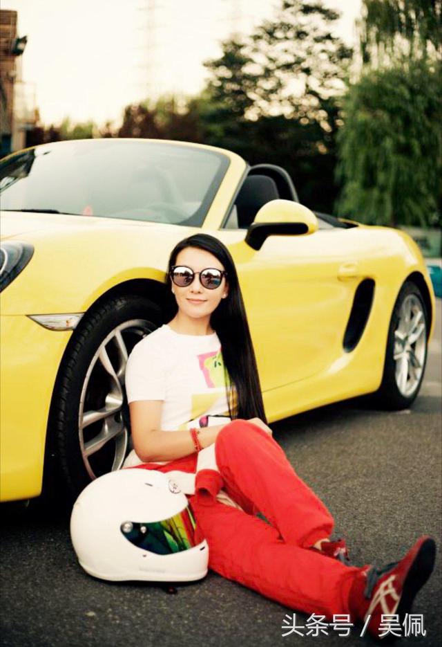 为什么一位美女会爱上赛车而不是包包？
