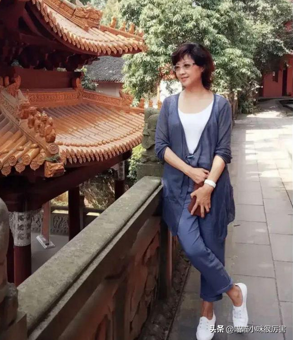 8位好看的“中国式”天然美女，没整容没微调，比网红脸耐看太多