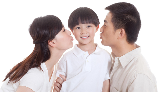 “姐，姐夫刚买的那辆车，能借我开几天”姐姐：滚，休想霸占