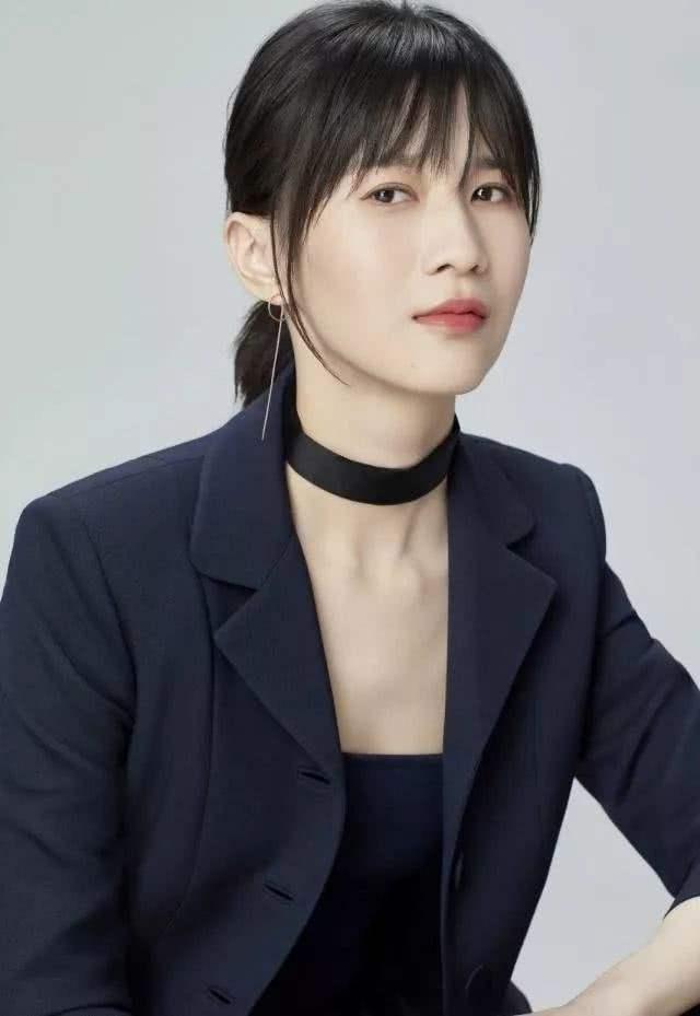 盘点进入娱乐圈的10位女网红：白鹿踏实认真，赵露思俏皮搞笑
