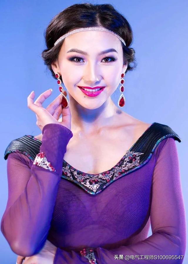 蒙古国最美女舞蹈家满都海