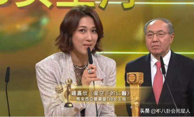 TVB的熟女们,年近半百不打针、不整容,个个美得很自然