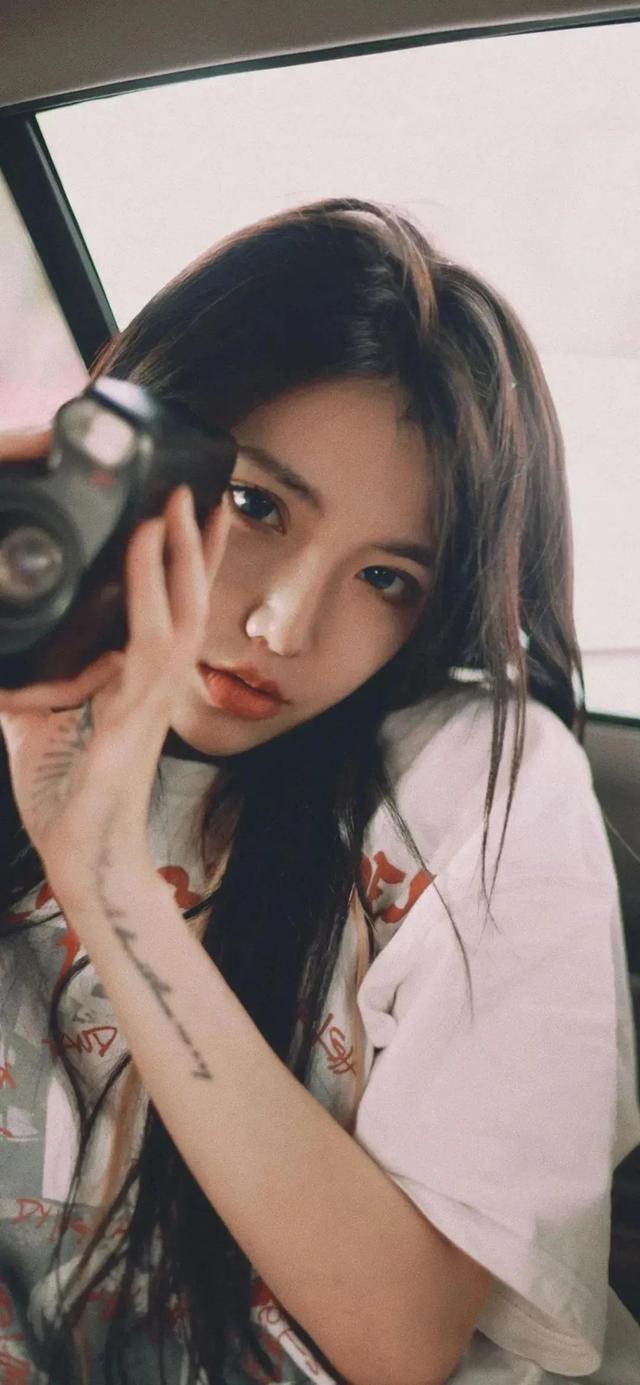 美女姐姐高清壁纸｜很有质感哦