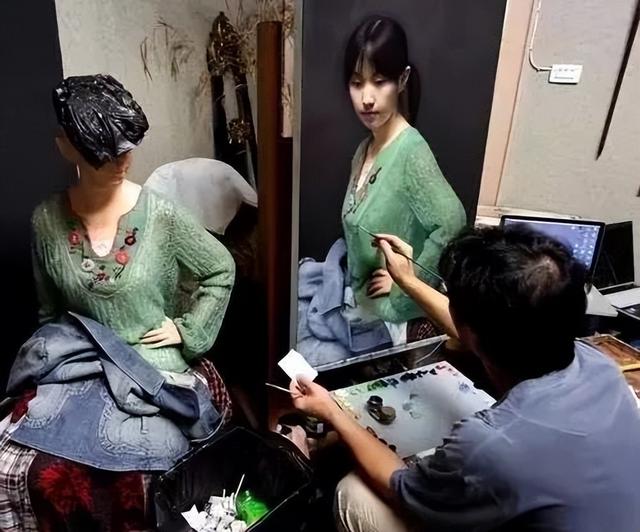 美女超“变态”写实技法，画少女人体很逼真！冷军看了都汗颜