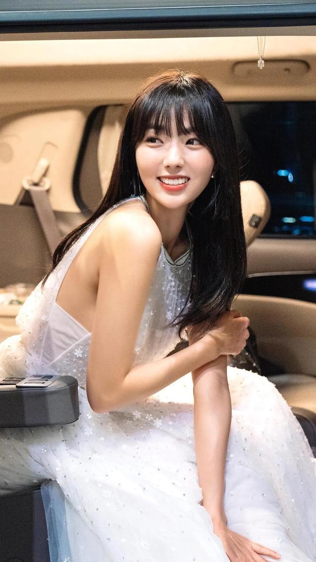 美女姐姐高清壁纸｜很有质感哦