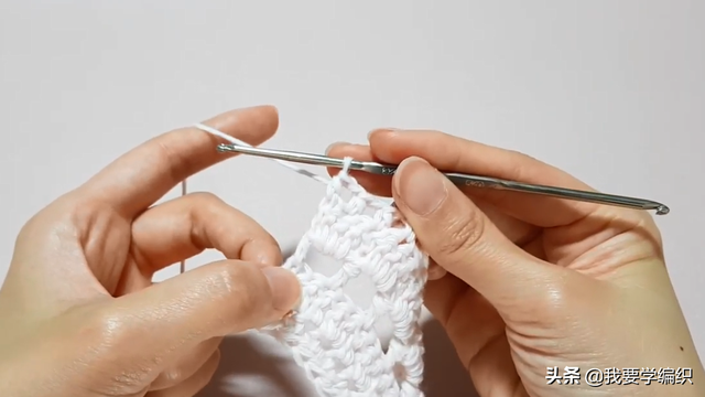钩给孩子的小领片,妈妈也一样可以戴,钩针编织少女系假领片教程