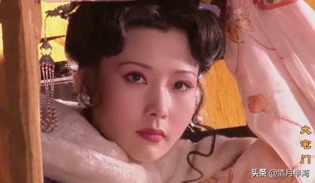 好山好水出美人，9位江南古典美女，肤如凝脂，一个赛一个漂亮