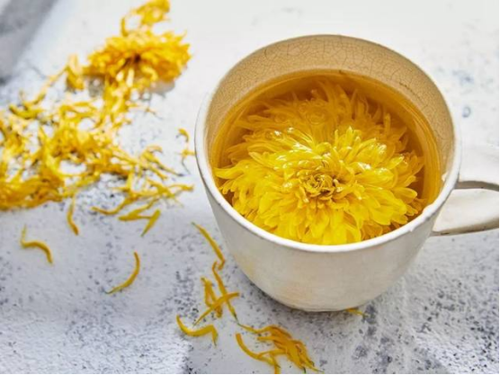 初春“养颜”正当时，女人记得常喝5种“鲜茶”，润“颜”养气色