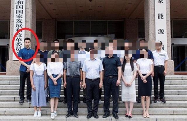 19年北大美女服药自杀，大尺度聊天记录流出，学长男友：她不干净