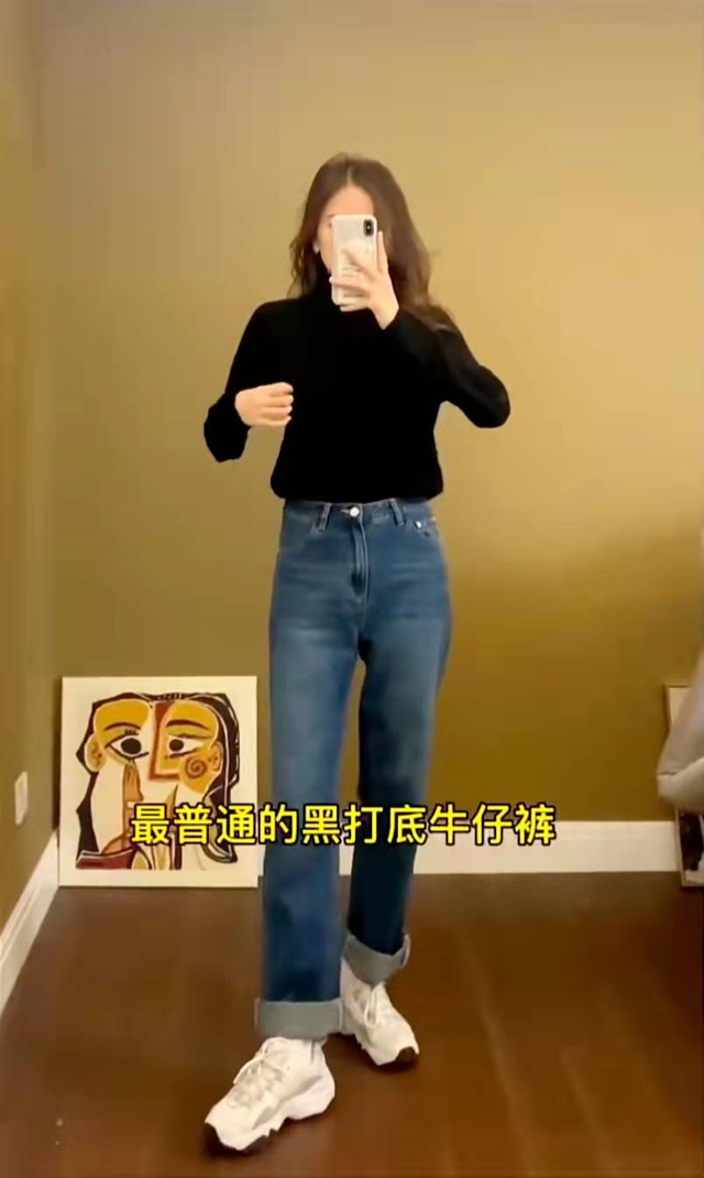 一件黑色大衣搭出4种风格，拒绝千篇一律，不信你学不会