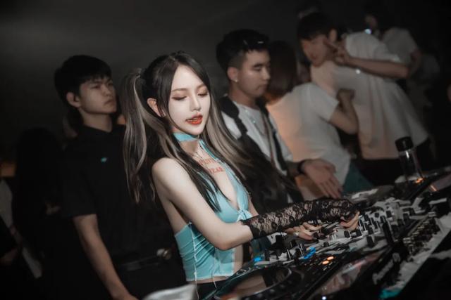 2021国内夜店女DJ颜值大赏