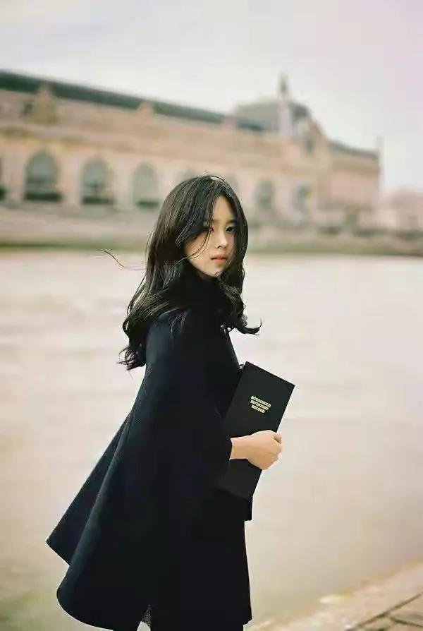 世上有没有真正的美女?美女现象给我们造成了怎样的危机?