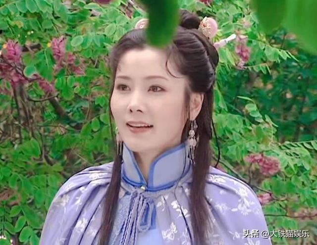 在一群美女中演“第一美人”还能出彩，只服这5位女星，个个惊艳