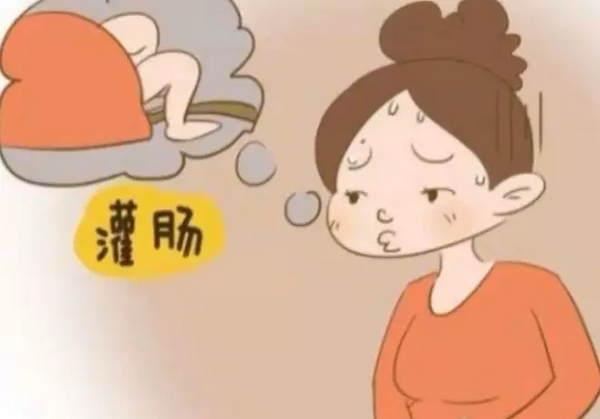 女子用根细管伸入肠道进行清洗，如此吓人的操作也敢做？最后去医院抢救了