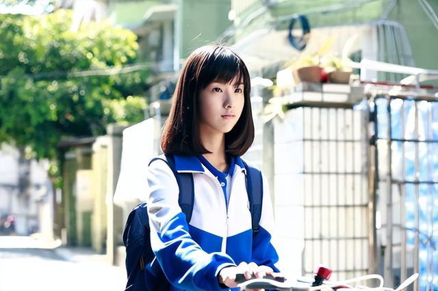 盘点进入娱乐圈的10位女网红：白鹿踏实认真，赵露思俏皮搞笑