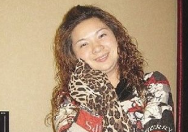 一女子诈骗数十亿,买千万游艇打60万美体针,被抓后:这辈子值了