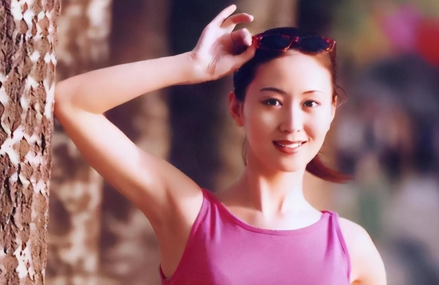 倒霉的汤加丽：拍了一组人体写真，把自己后半辈子搭进去了