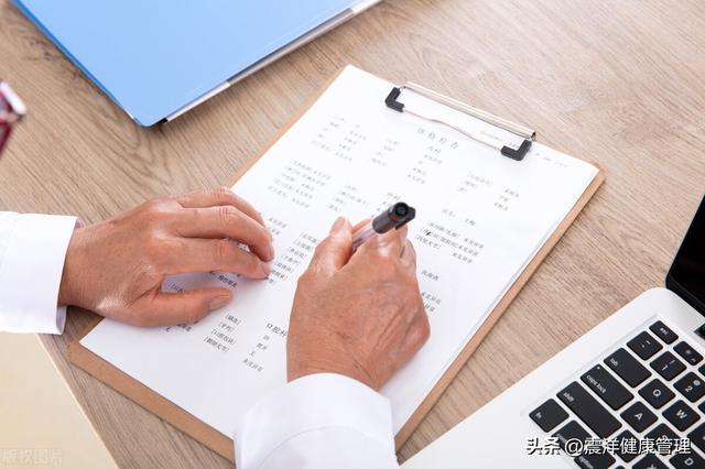 为什么有人“下面”没毛？女性私处毛发的4个作用，别羞于了解