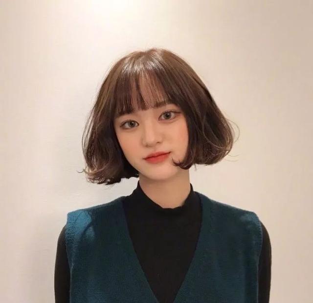 发型｜脸大的女生，适合什么样的刘海？