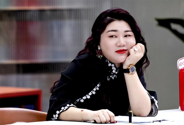 这四个女生，你会选谁做女朋友？