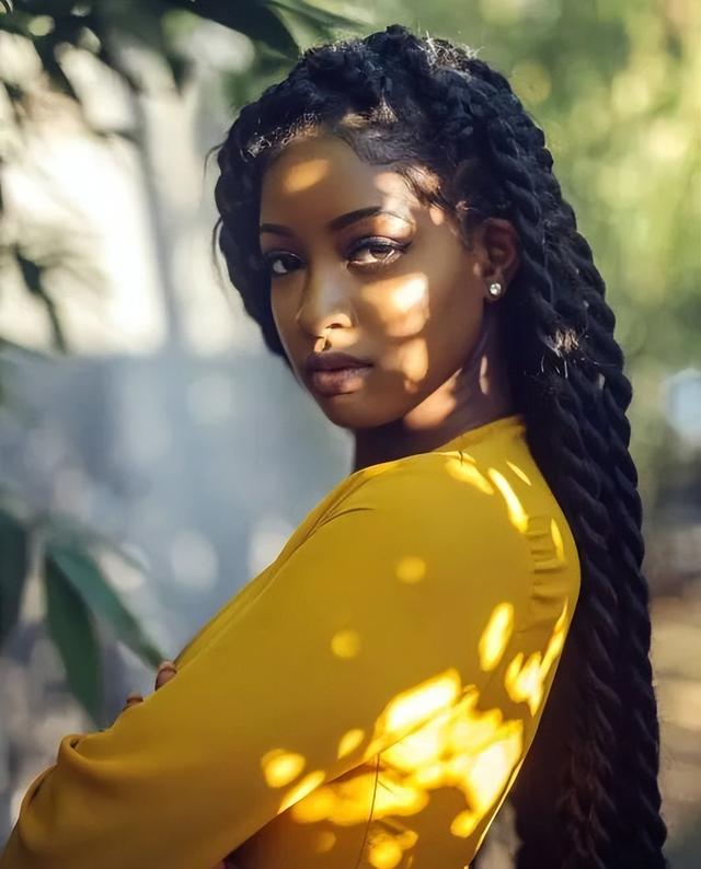 2022全球最美的10张脸：寡姐仅第7，中国3人入选，其中一人排第2