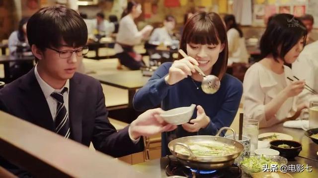 甜到炸裂！跟童颜巨乳“大”姐姐谈恋爱，这份恋情有罪吗？