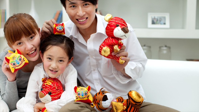 “姐，姐夫刚买的那辆车，能借我开几天”姐姐：滚，休想霸占