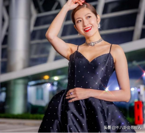 TVB的熟女们,年近半百不打针、不整容,个个美得很自然