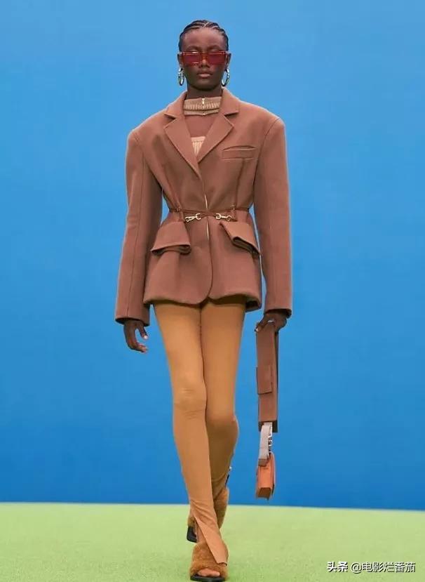 9名超模“黑美黑美”,有的面孔精致,有的是“十头身”美女