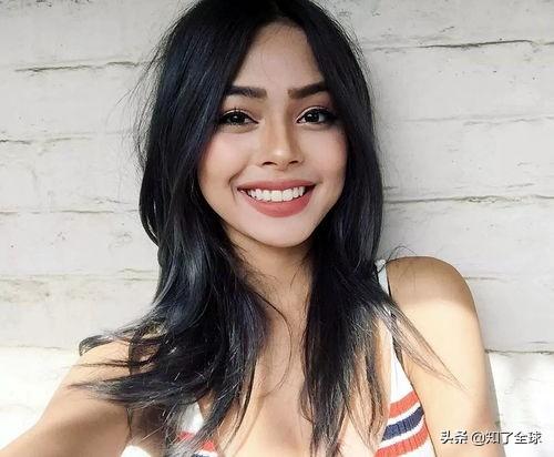 菲律宾美女精致的面容、凹凸的身材，还有一个人们都喜欢的优点