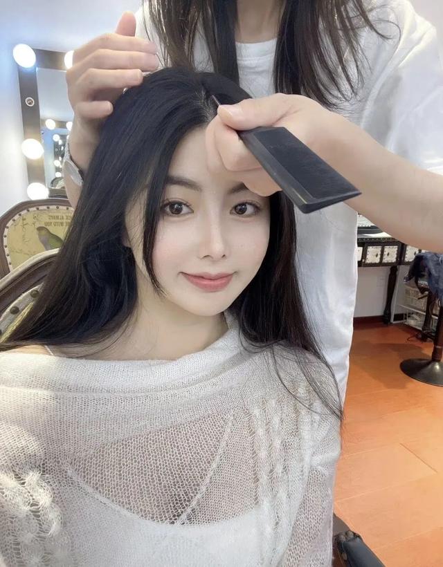 Hot美女写真图片杂集，有你喜欢的类型吗？