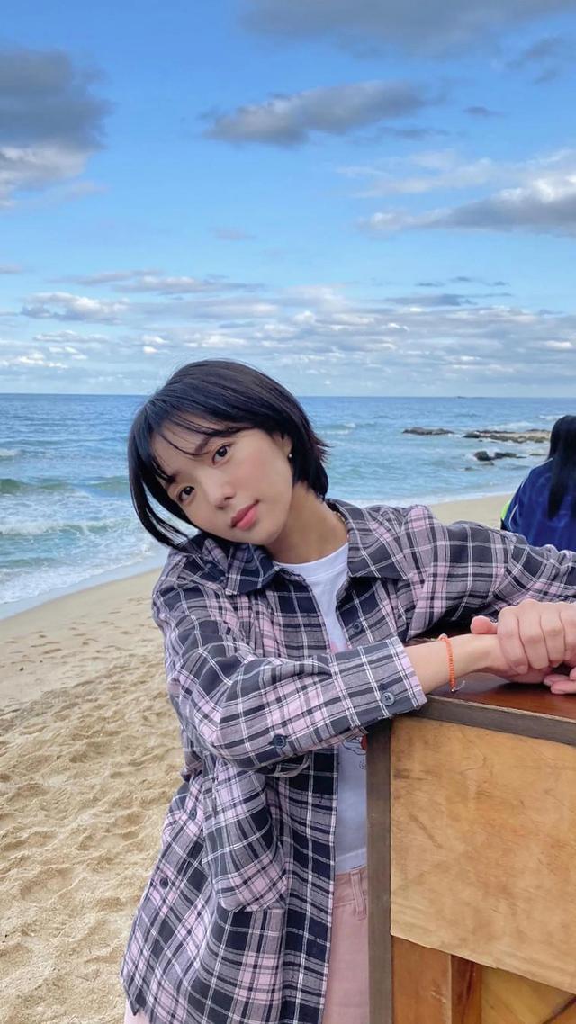 美女姐姐高清壁纸｜很有质感哦