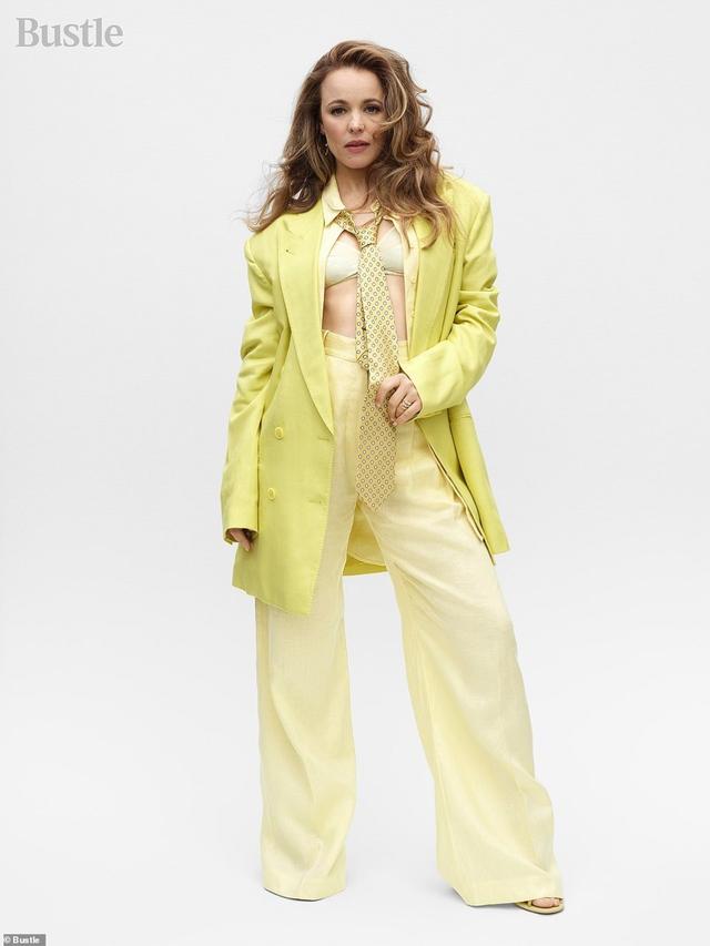 44岁好莱坞美女要求展示腋毛，“这就是我的身体”，真性情惹争议