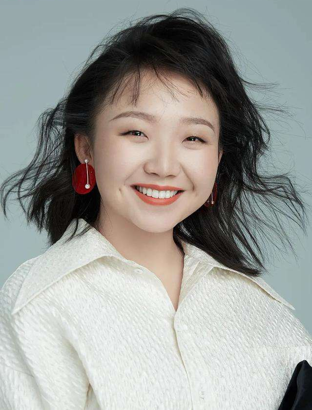 盘点进入娱乐圈的10位女网红：白鹿踏实认真，赵露思俏皮搞笑