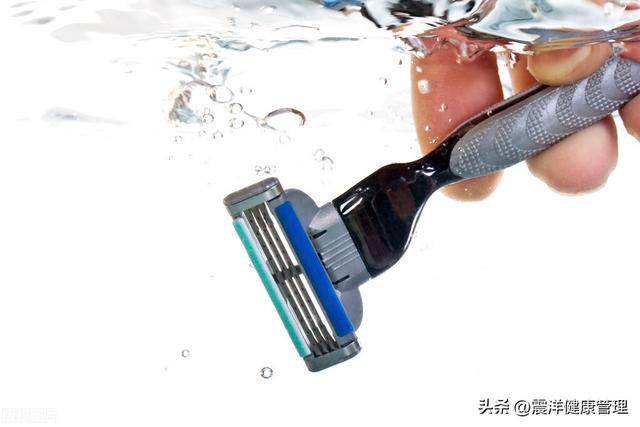 为什么有人“下面”没毛？女性私处毛发的4个作用，别羞于了解