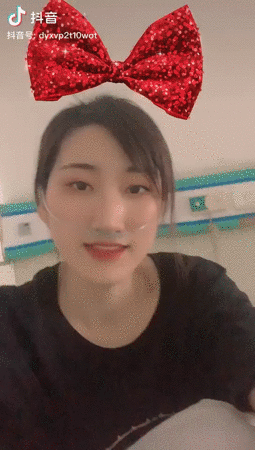 抗癌女孩霍九九：在抖音的树洞里，让更多人找到勇气