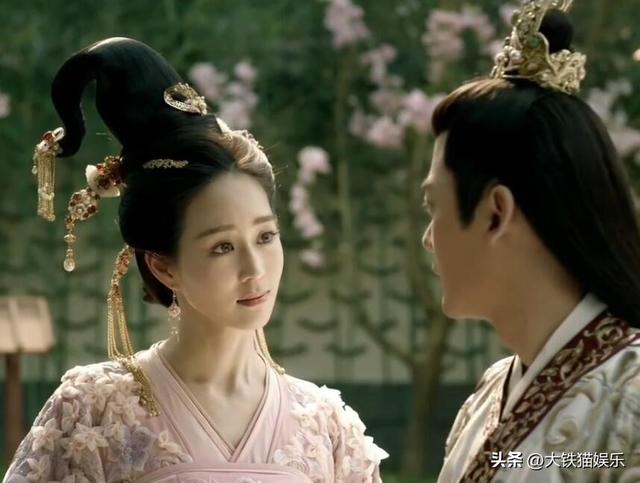 在一群美女中演“第一美人”还能出彩，只服这5位女星，个个惊艳