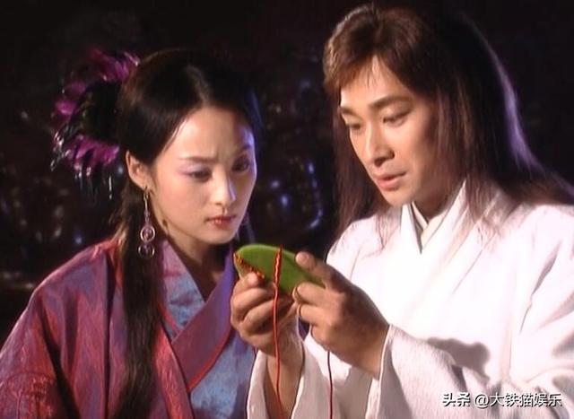 在一群美女中演“第一美人”还能出彩，只服这5位女星，个个惊艳