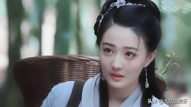在一群美女中演“第一美人”还能出彩，只服这5位女星，个个惊艳
