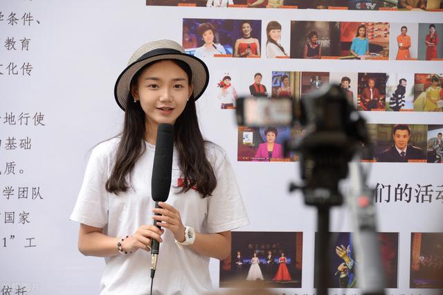 2022年高考，这4个大学专业适合女孩学，女孩性格特点有优势