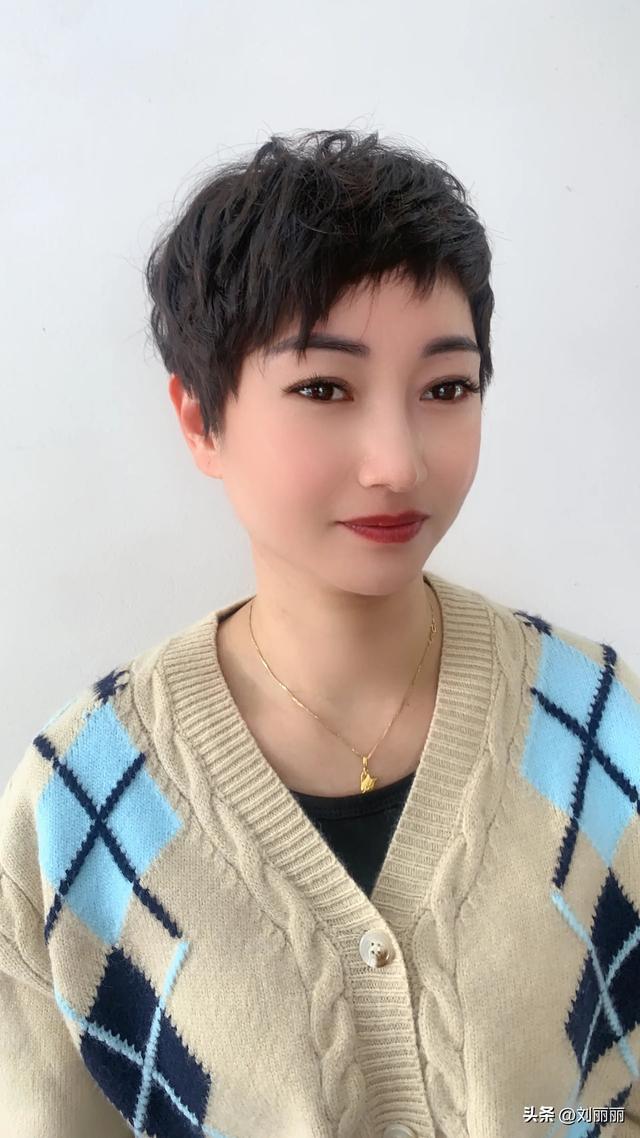 这14款发型太惊艳，有长也有短，你最爱哪一款