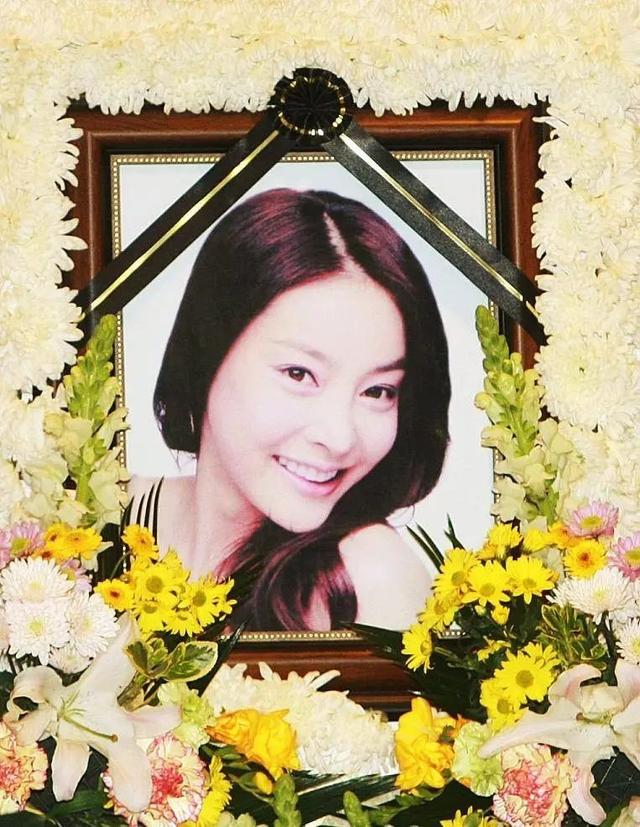 张紫妍：被迫陪睡31人近百次，遭道具虐待，29岁自杀留230页遗书