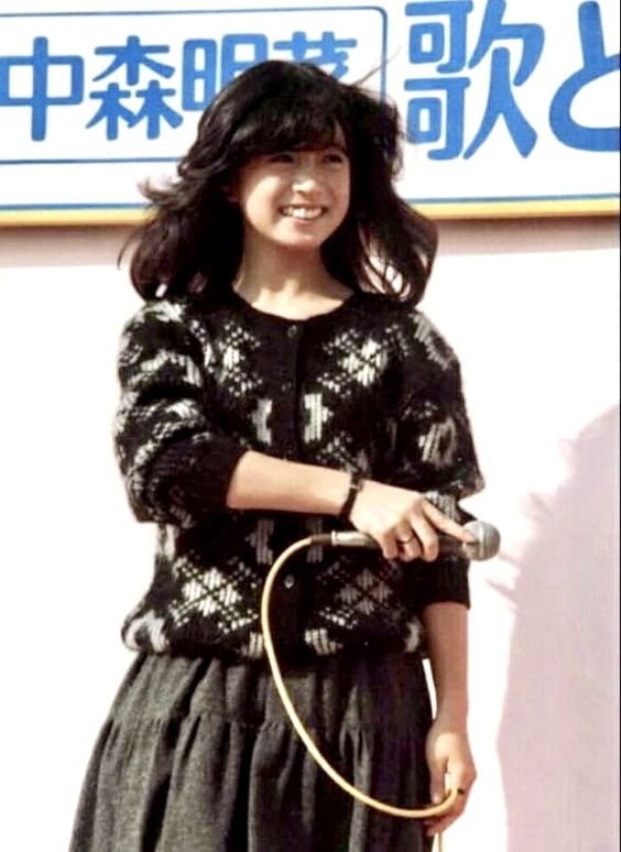 被称为“易碎感美女”，中森明菜的复古昭和风，放现在也是美到翻