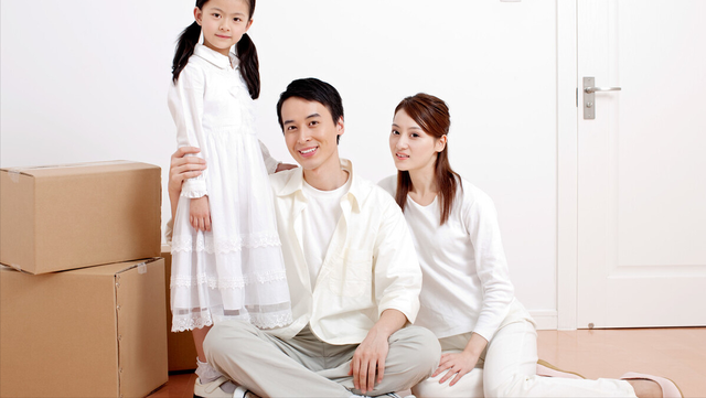 “姐，姐夫刚买的那辆车，能借我开几天”姐姐：滚，休想霸占