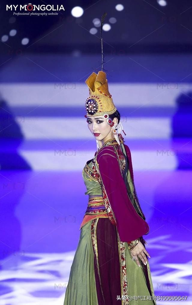 蒙古国最美女舞蹈家满都海